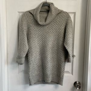 Barney’s New York Chunky Knit Sweater Size Medium Turtleneck 3/4 Sleeves Gray